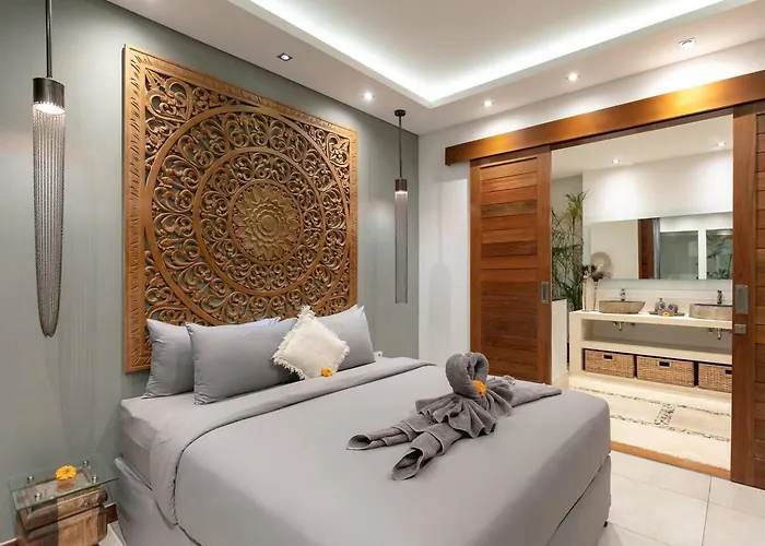 Amazing 4 Bedroom With Garden, Pool In Вилла