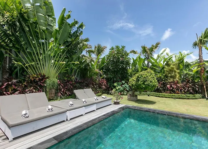 Вилла Amazing 4 Bedroom With Garden, Pool In *